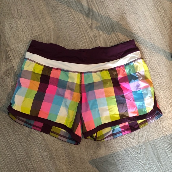lululemon athletica Pants - Lululemon Plaid Shorts - EUC - size 6
